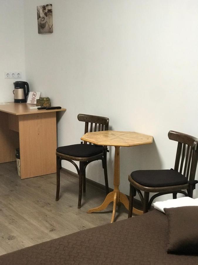Мини Отель «Positive” Kiev Dış mekan fotoğraf